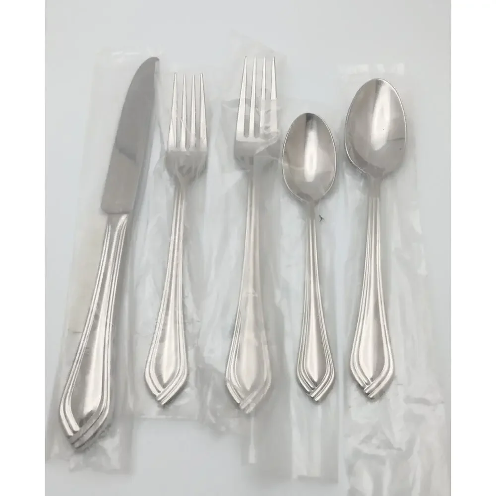 Reed & Barton Brookhaven 5 Piece Place Set 18/10 Stainless Flatware Vietnam